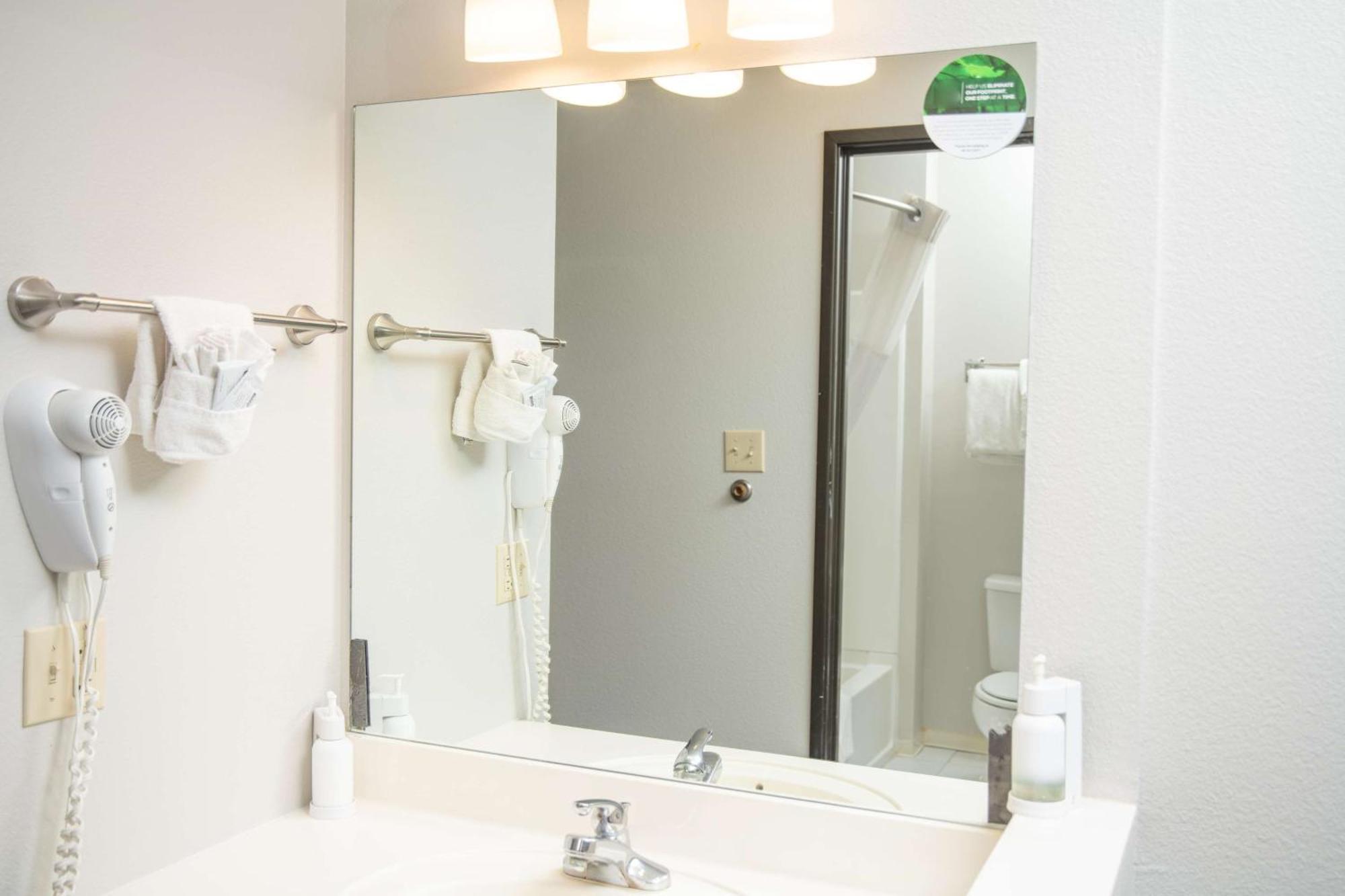Surestay Plus By Best Western มองโทรส ภายนอก รูปภาพ